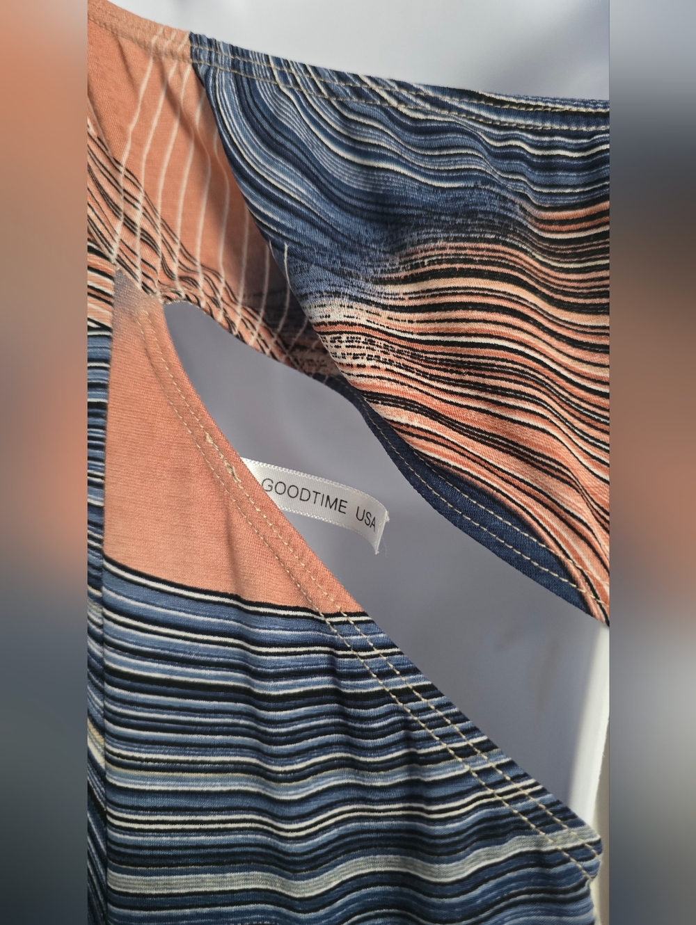 Goodtime USA one-Shoulder O-ring Abstract Print Maxi Dress in pink and navy - M - Picture 4 of 5